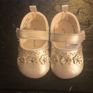 Silver ballerina flats with flowers